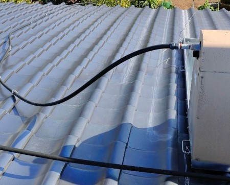 太陽熱温水器　給水管